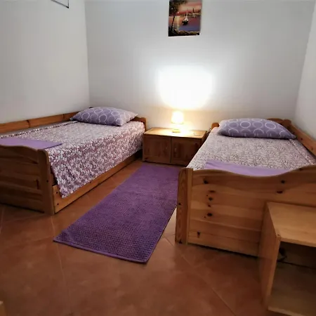 Skalnica * Cres
